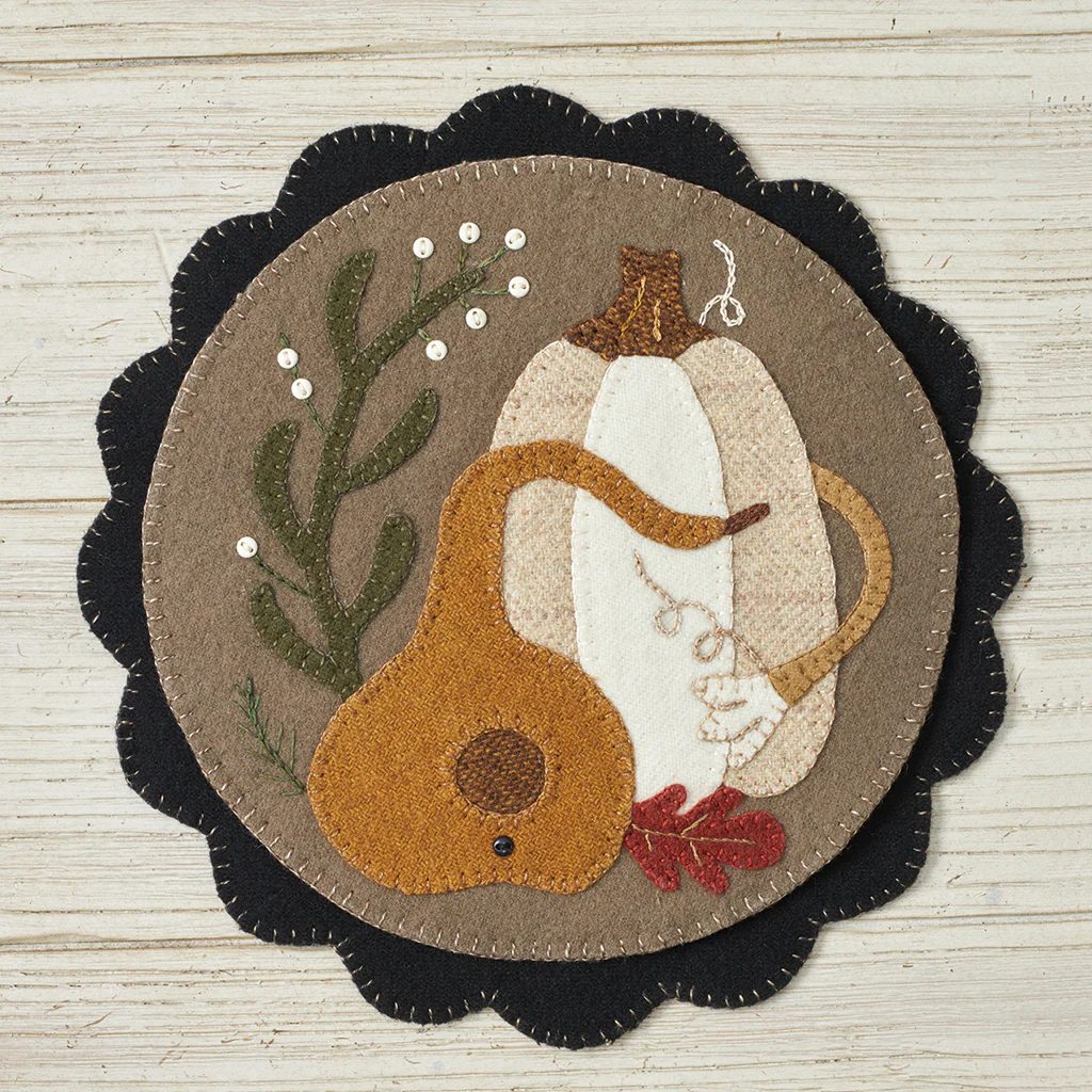SEPTEMBER CIRCLE WOOLEN MAT PATTERN – Calico Gals
