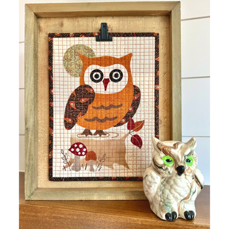 SCRAPPLIQUE OWL WALL HANGING