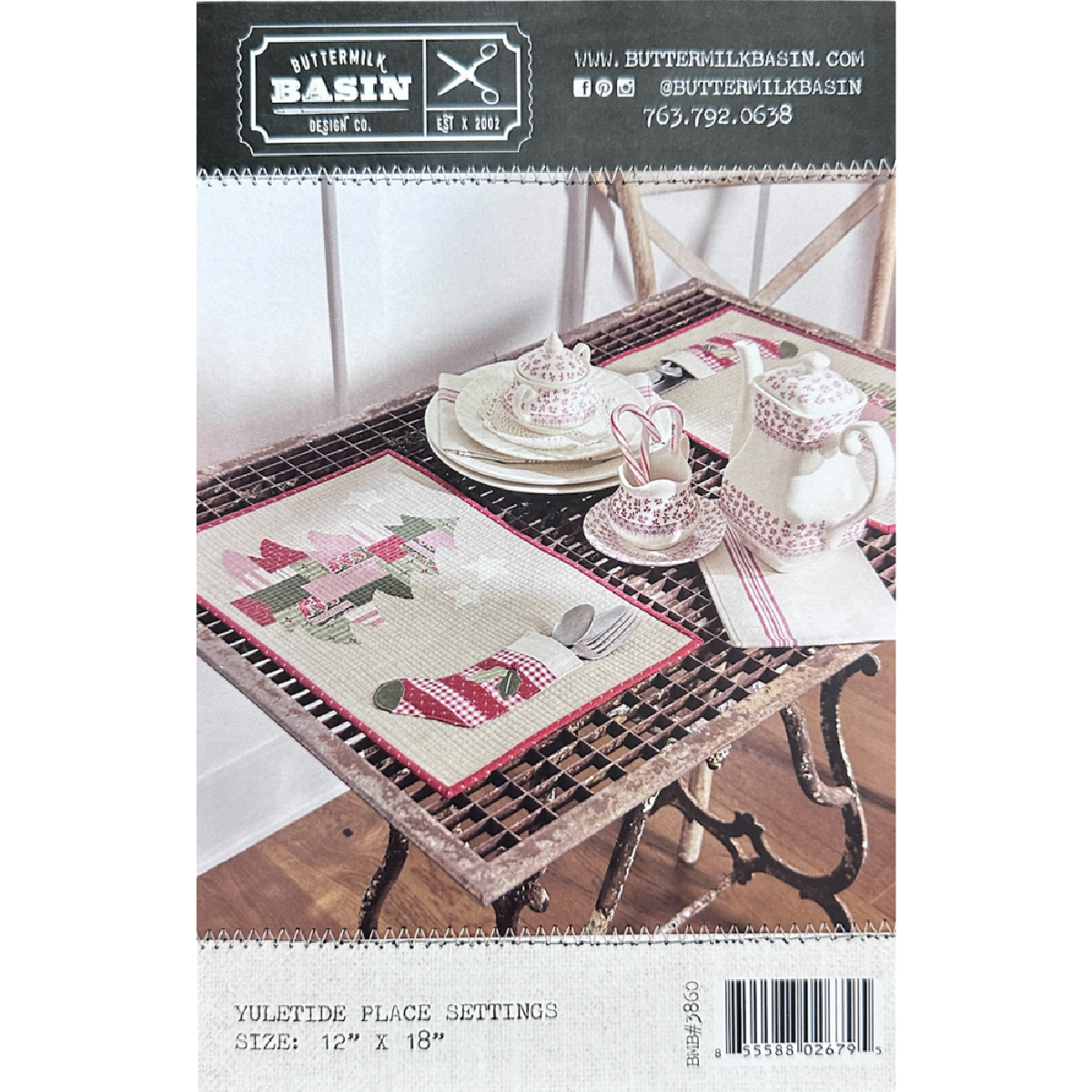 YULETIDE PLACE SETTINGS