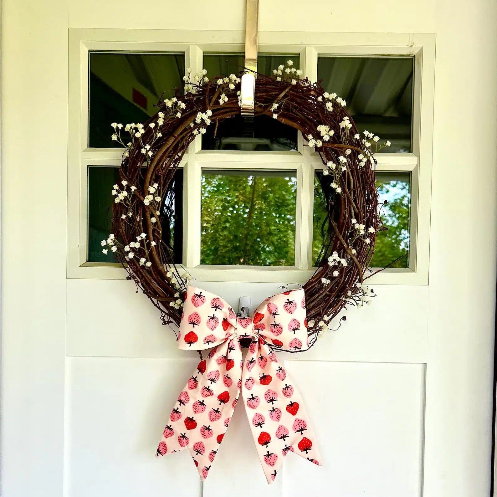 BUTTERCUP BOW PATTERN