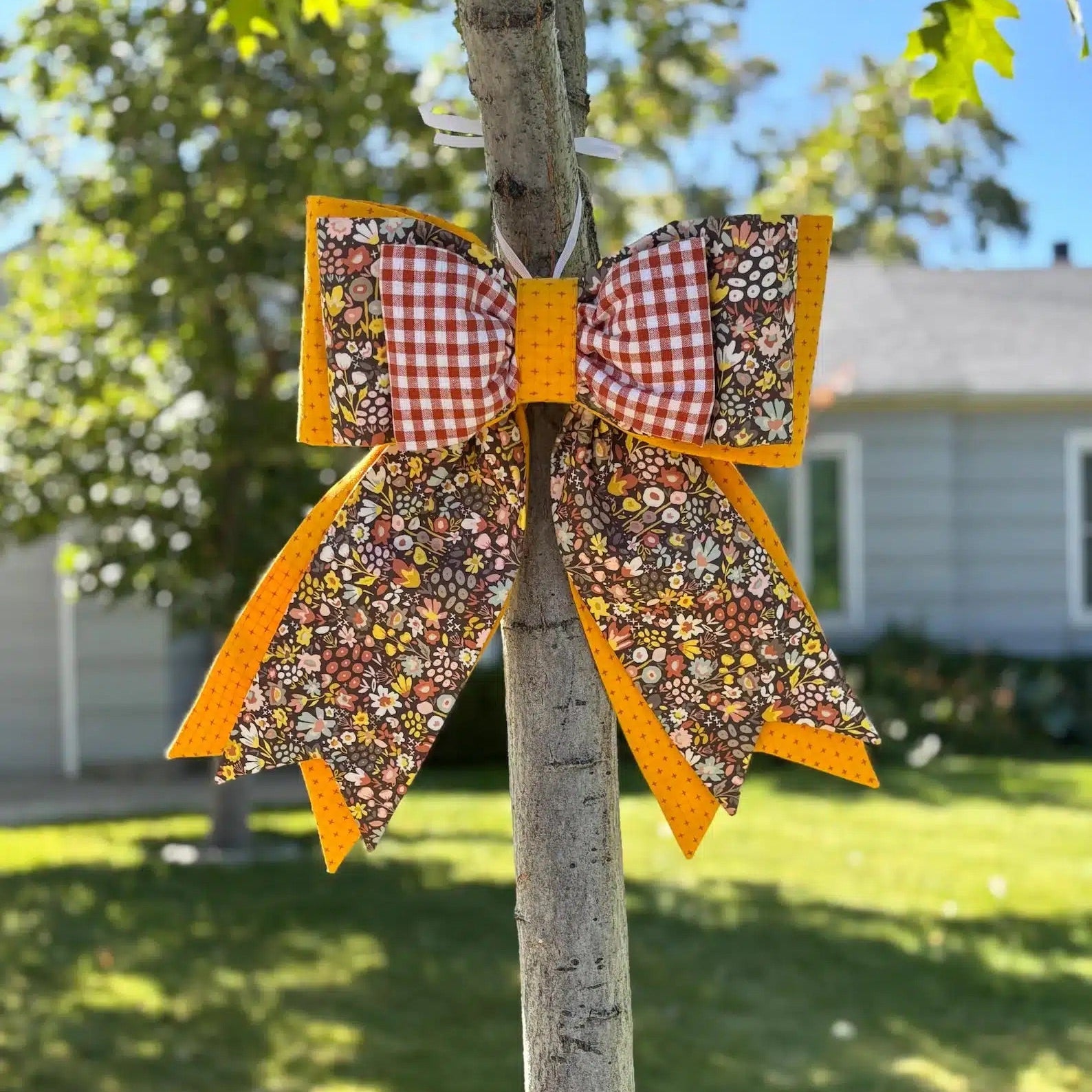 BUTTERCUP BOW PATTERN