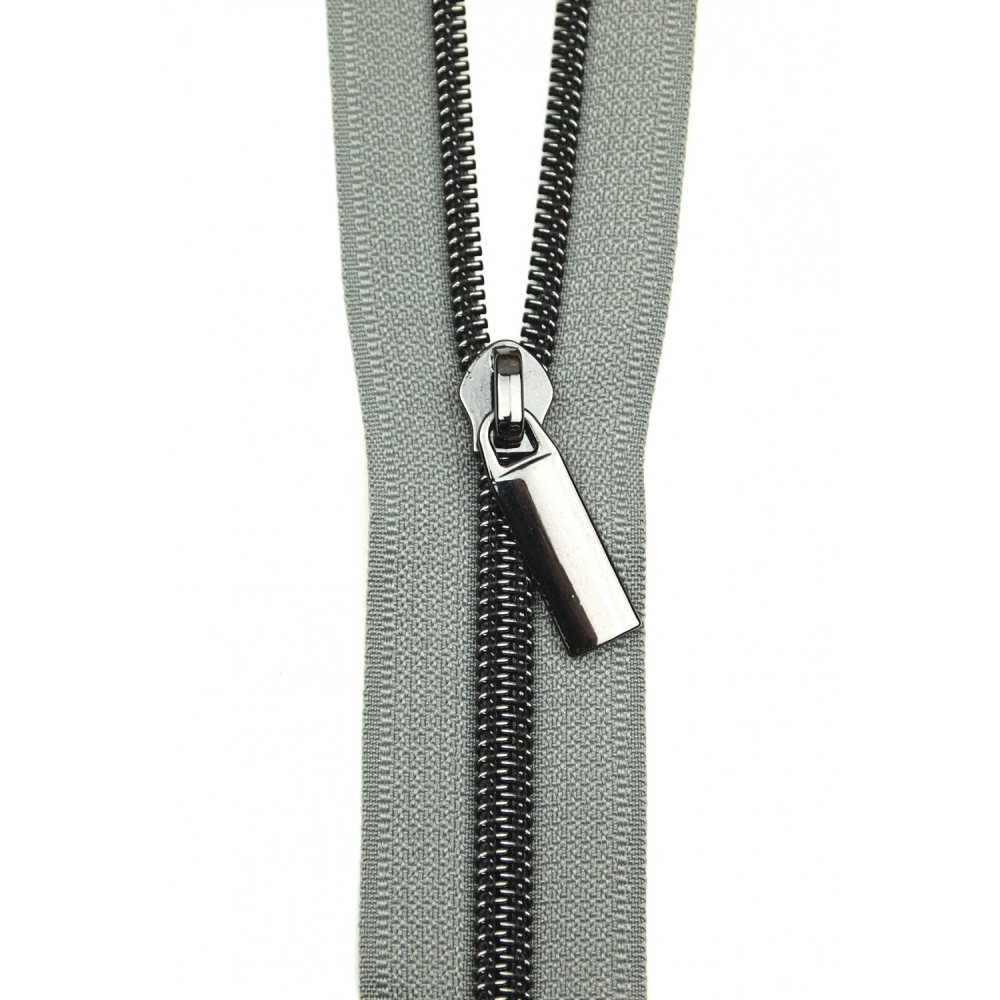 grey zipper nine pulls